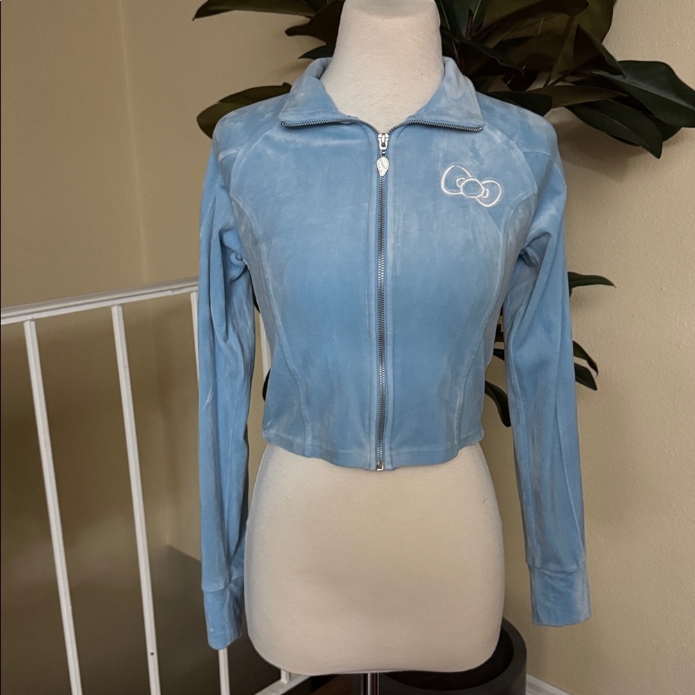 Forever 21 x Hello Kitty & Friends Angel Light Blue Zip Up Velour Jacket Size M